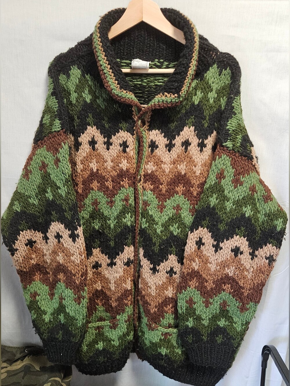 Very Rare Vtg Rainbow Craft Hand-Knit Green Patterned Cardigan Sweater - SZ XL